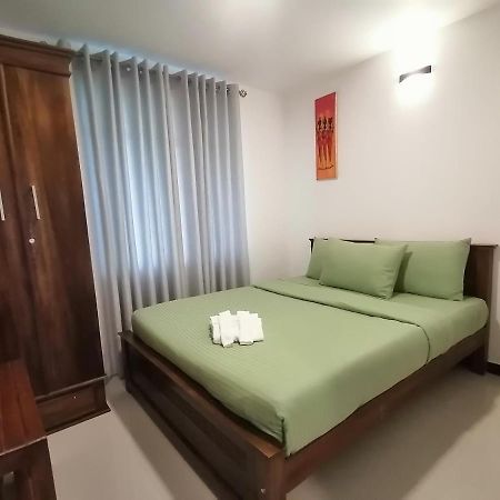 Moon Plains Luxury Apartments 努沃勒埃利耶 外观 照片