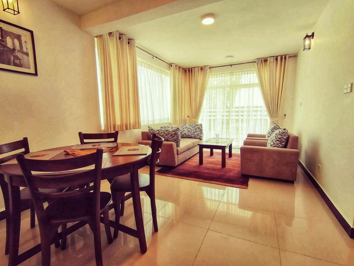 Moon Plains Luxury Apartments 努沃勒埃利耶 外观 照片