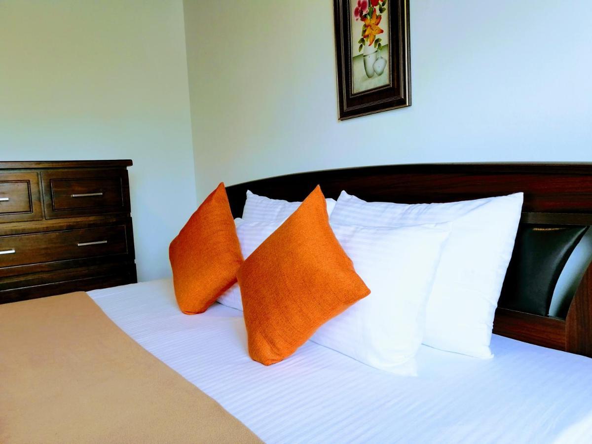 Moon Plains Luxury Apartments 努沃勒埃利耶 外观 照片