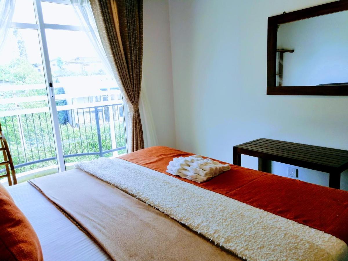 Moon Plains Luxury Apartments 努沃勒埃利耶 外观 照片