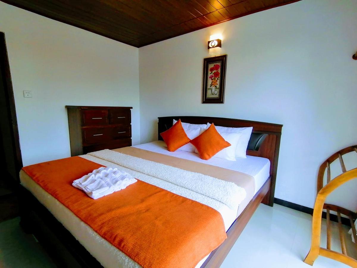 Moon Plains Luxury Apartments 努沃勒埃利耶 外观 照片