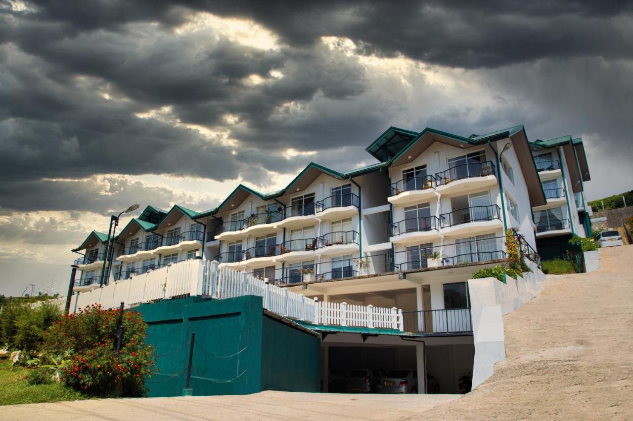 Moon Plains Luxury Apartments 努沃勒埃利耶 外观 照片