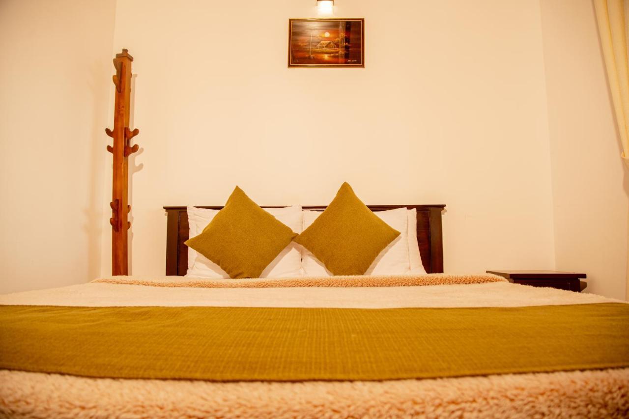 Moon Plains Luxury Apartments 努沃勒埃利耶 外观 照片