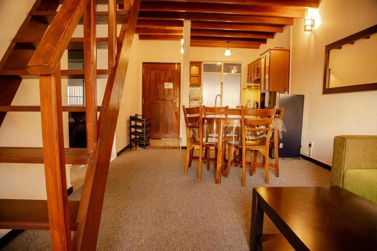 Moon Plains Luxury Apartments 努沃勒埃利耶 外观 照片
