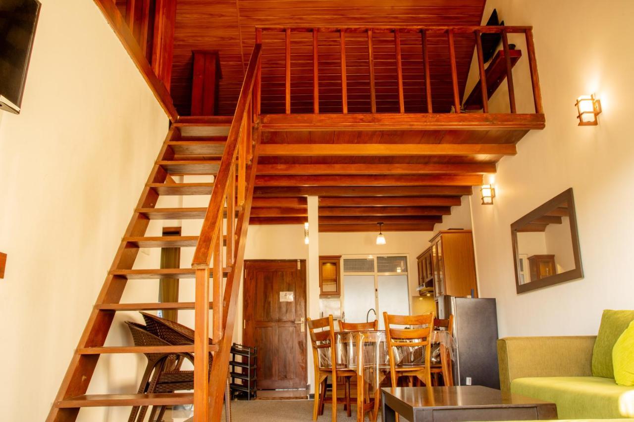 Moon Plains Luxury Apartments 努沃勒埃利耶 外观 照片