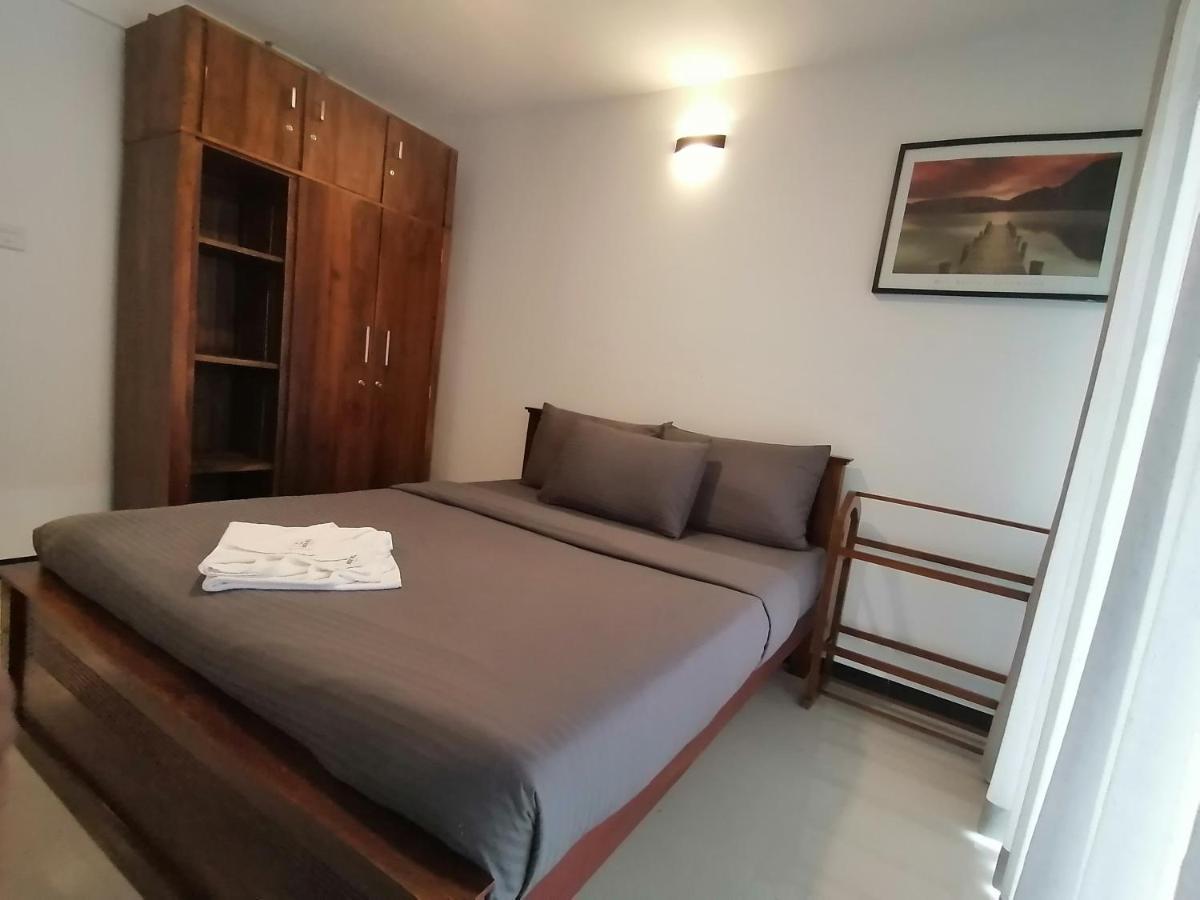 Moon Plains Luxury Apartments 努沃勒埃利耶 外观 照片