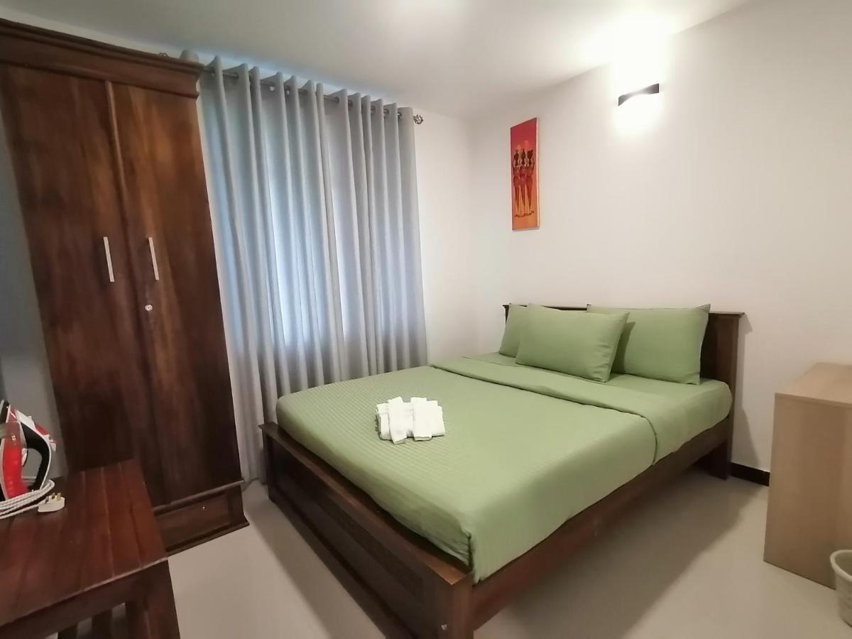 Moon Plains Luxury Apartments 努沃勒埃利耶 外观 照片